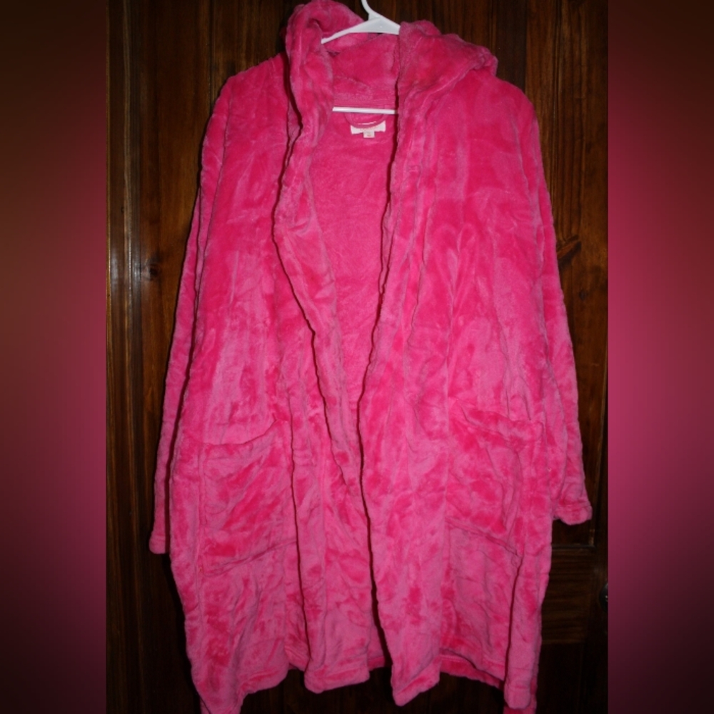 Pink Hearts Colsie Robe - Picture 7 of 12